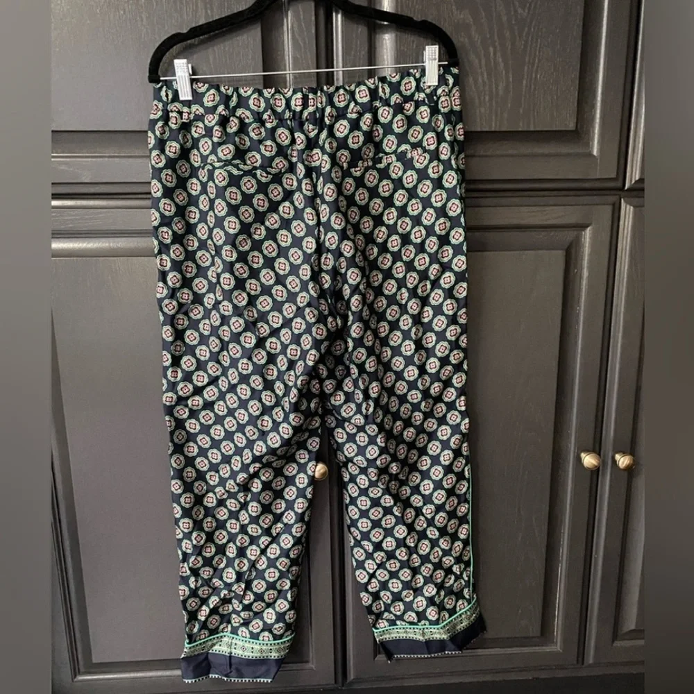J.Crew Printed Slim (100%) Silk Pants | Navy & Green Pattern | Size 12 Like New